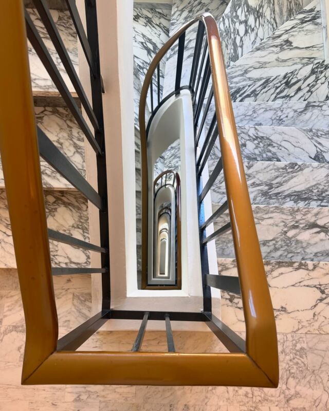S a m e d i  V i s i t e s  M a t i n a l e s ☀️

Accompagnement personnalisé de nos clients descendus de Metz pour trouver leur pied à terre et investissement locatif a Menton 🍋

@mathias_experiency 
@clarafardet 

Visites terminées 👌🏻🤝

On attend le feed-back ! 

B o n  w e e k e n d ! ☀️

#menton #mentonfrance #immobilier #agenceimmobiliere #agentimmobilier #investissementlocatif #piedaterre #frenchriviera #cotedazur #mriviera #digitalrealestate #realtor #transaction #conseil #estimation #lifestyle #team #photooftheday #photo