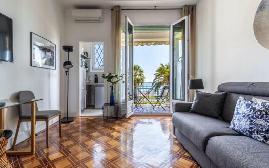 Studio balcon Nice promenade des anglais